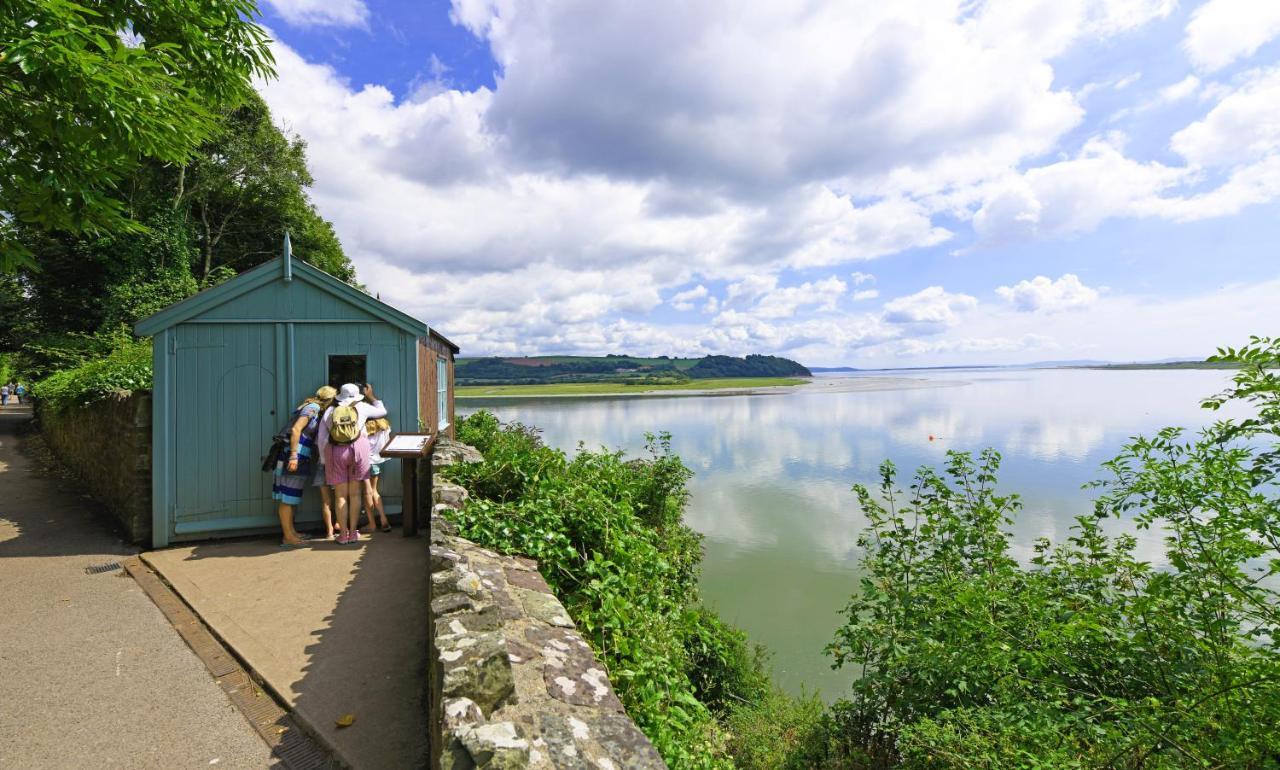 Rhif Un- Premium Cottage With Log Burner & Private Courtyard Laugharne Exterior foto